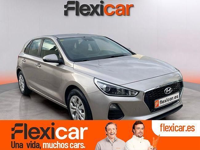 Gris Usado 2018 Hyundai i30 GO! Berlina | 11.990 € (Precio justo) - Imagen 1/4