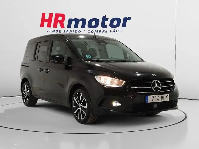 Negro Usado 2023 Mercedes 180 Berlina | 24.990 € (Precio justo) - Imagen 1/4