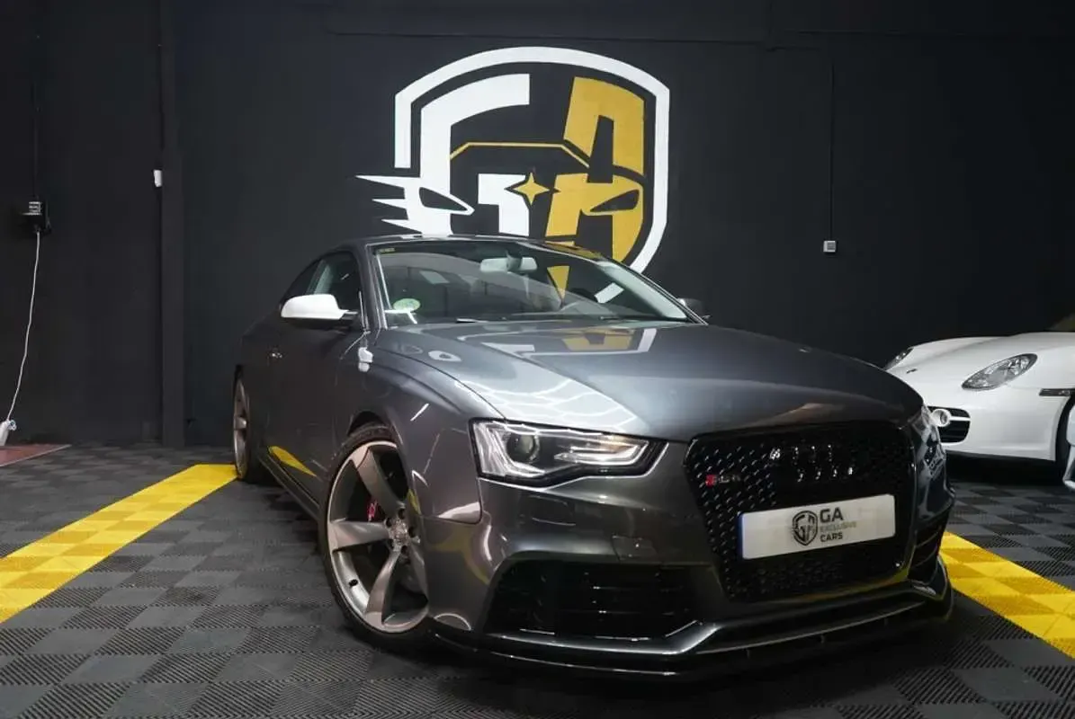 Usado Audi RS5 450 CV (330 kW) 2013 Negro Coupe