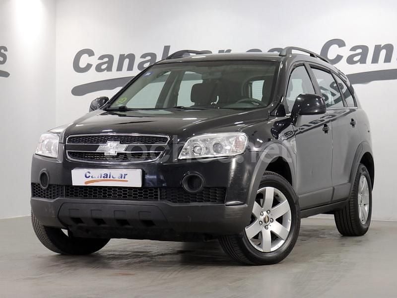 Negro Usado 2009 Chevrolet Captiva LS SUV | 6925 € (Precio justo) - Imagen 1/4
