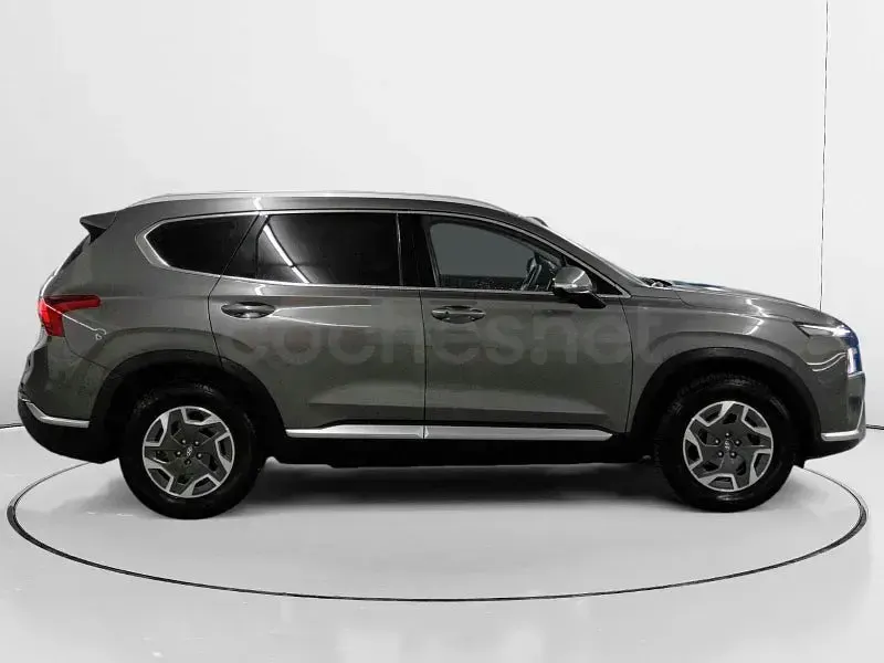 Usado Hyundai Santa Fe 230 CV (169 kW) 2022 Gris / plata SUV