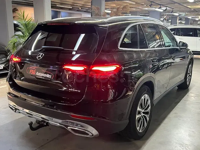 Usado Mercedes GLC200 204 CV (150 kW) 2023 Negro SUV