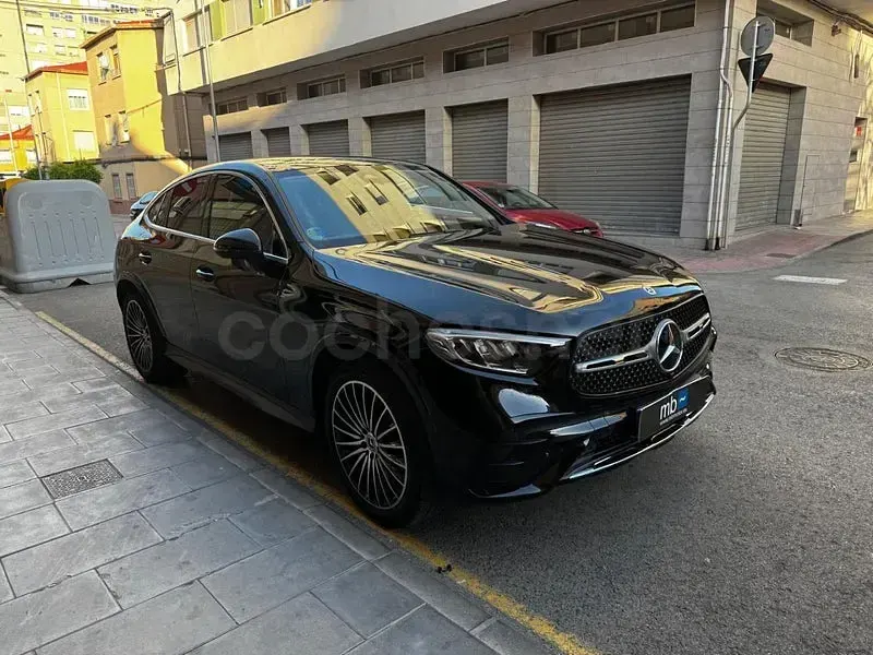 Usado Mercedes GLC220 197 CV (144 kW) 2024 Negro SUV