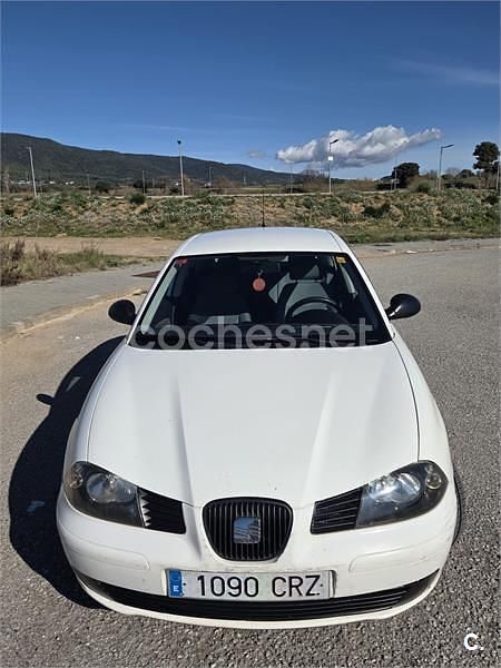 Usado Seat Ibiza 64 CV (47 kW) 2003 Blanco Utilitario
