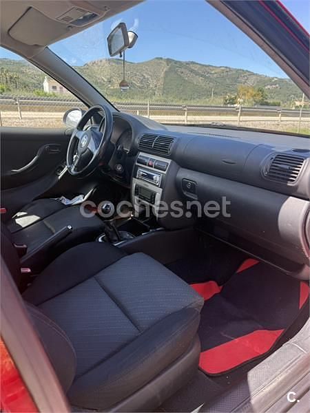 Brugt Seat Leon Sport 130 HK (95 kW) 2005 Rød Hatchback