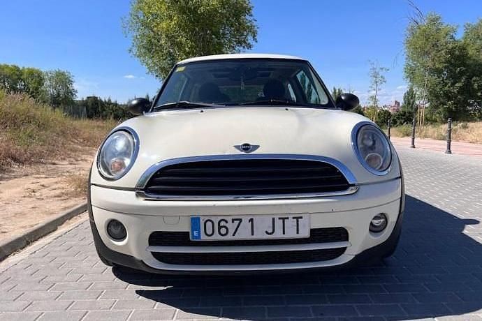 Usado Mini One D 90 CV (66 kW) 2010 Beige Utilitario