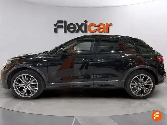 Usado Audi Q3 150 CV (110 kW) 2024 Negro SUV