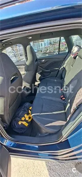 Usado Skoda Kamiq Sport 110 CV (80 kW) 2021 Azul SUV