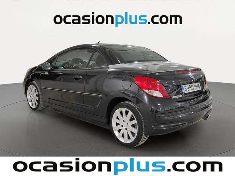 Usado Peugeot 207 CC 120 CV (88 kW) 2012 Negro Descapotable