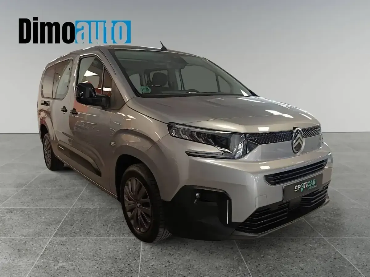 Usado Citroën Berlingo 130 CV (95 kW) 2025 Gris Monovolumen