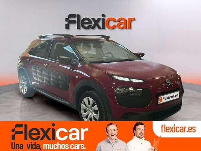 Usado Citroën C4 Cactus Feel 110 CV (80 kW) 2017 Rojo Utilitario