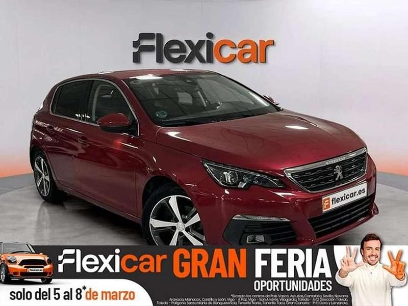 Usado Peugeot 308 Allure 131 CV (96 kW) 2019 Rojo Utilitario