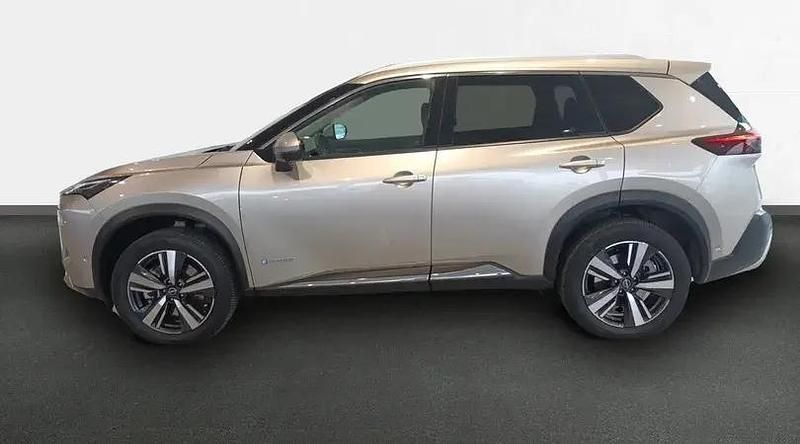 Usado Nissan X-Trail Tekna 215 CV (158 kW) 2024 Champagne silver SUV