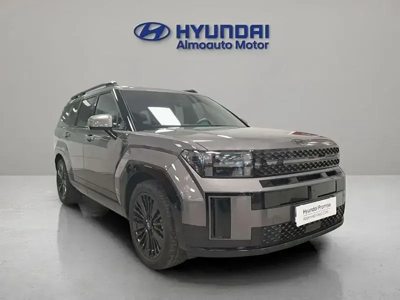 Usado Hyundai Santa Fe 253 CV (186 kW) 2025 Gris / plata SUV