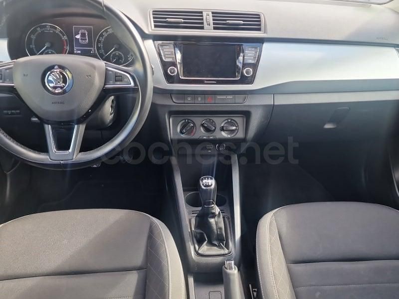 Usado Skoda Fabia Active 75 CV (55 kW) 2018 Blanco Berlina