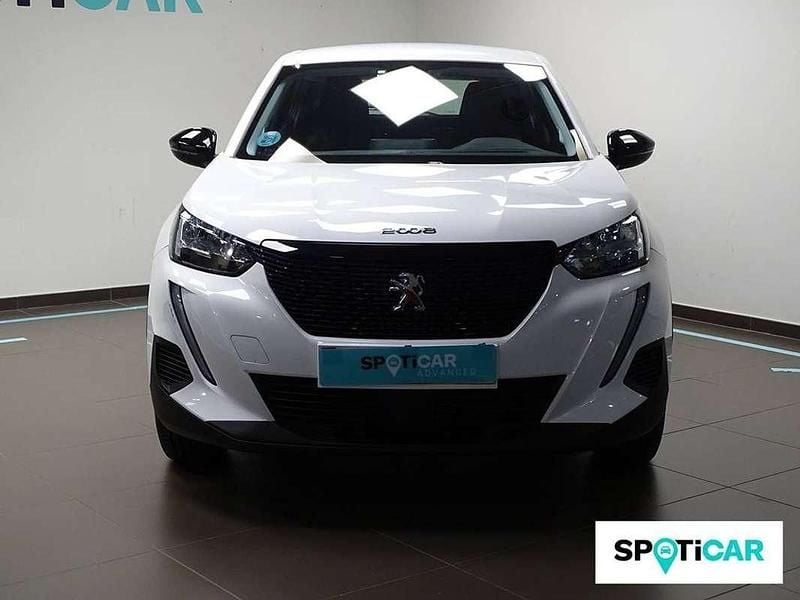 Usado Peugeot 2008 Active 110 CV (80 kW) 2022 Blanco SUV