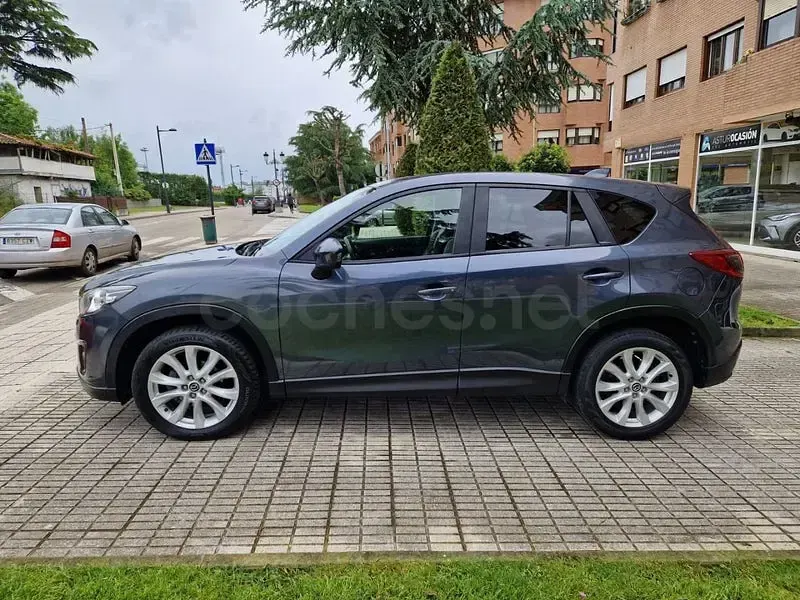 Usado Mazda CX-5 Luxury 175 CV (128 kW) 2012 Gris / plata SUV