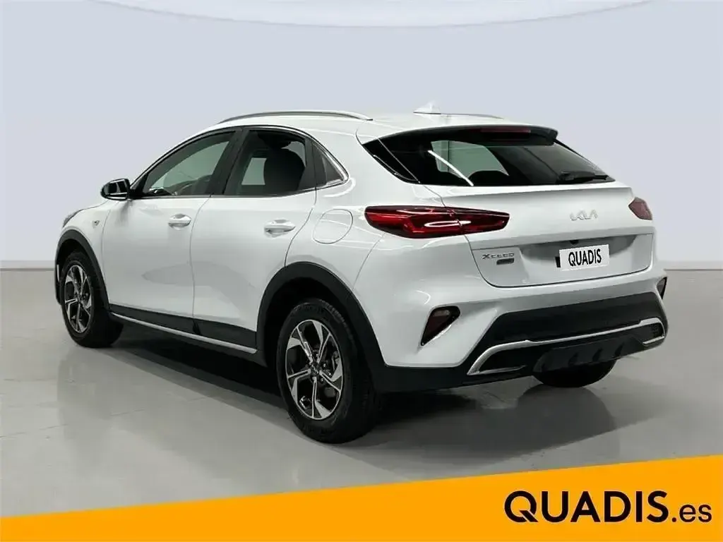 Nouvelle Kia XCeed 115 ch (84 kW) 2026 Blanc SUV