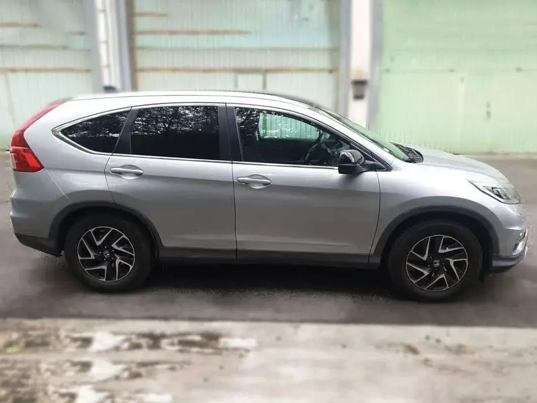 Usado Honda CR-V Elegance 120 CV (88 kW) 2017 Gris SUV