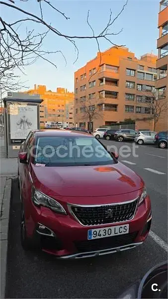 Usado Peugeot 3008 Allure 130 CV (95 kW) 2019 Granate SUV