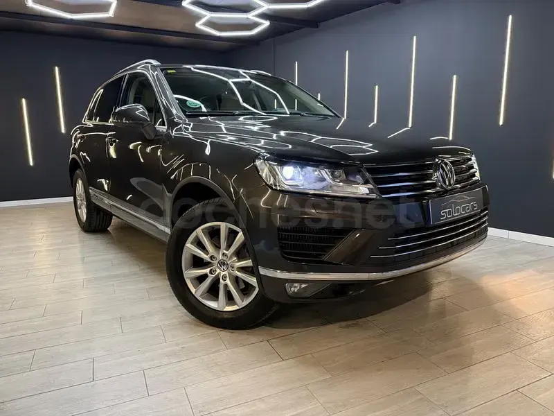 Usado VW Touareg Terrain Tech 262 CV (192 kW) 2015 Gris / plata SUV