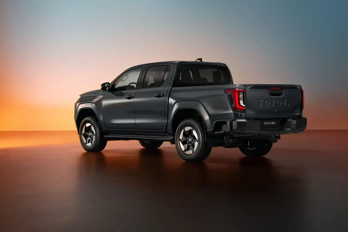 Nuevo Toyota HiLux 144 kW (196 CV) 2026 Gris Pickup/Camioneta