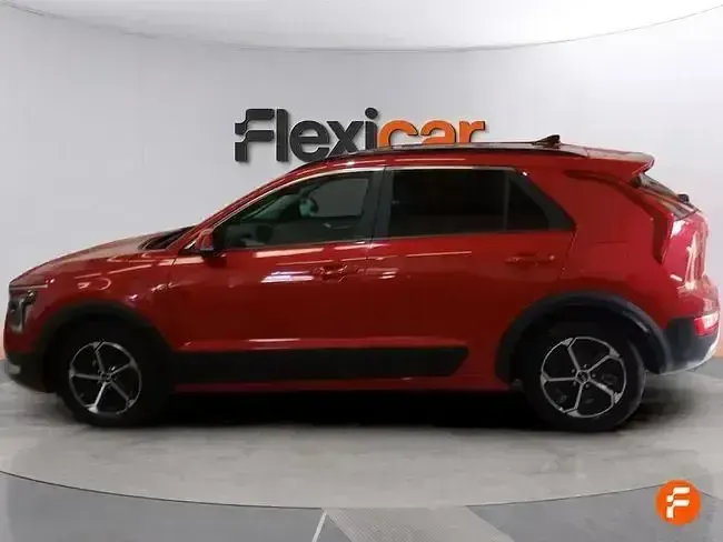 Usado Kia Niro 183 CV (134 kW) 2023 Rojo SUV