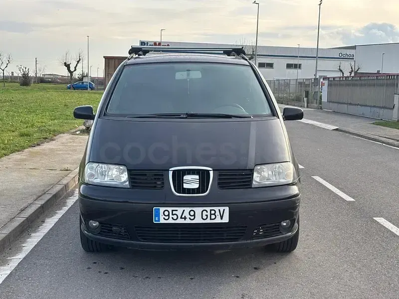 Usado Seat Alhambra Reference 140 CV (102 kW) 2008 Negro Monovolumen