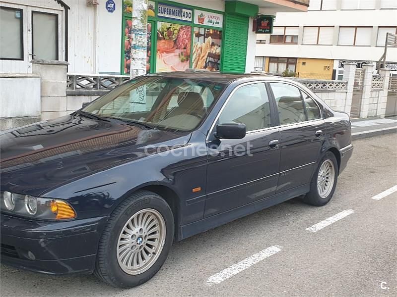 Usado BMW 530 184 CV (135 kW) 2001 Azul Berlina
