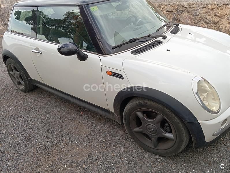 Blanco Usado 2004 Mini One D Utilitario | 3800 € (Caro) - Imagen 1/4