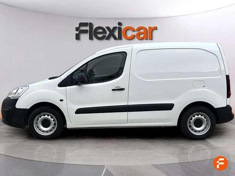 Usado Citroën Berlingo Live 75 CV (55 kW) 2018 Blanco Monovolumen