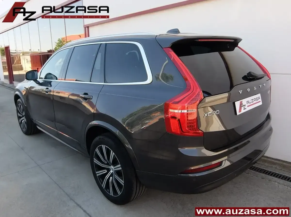 Usado Volvo XC90 Plus 235 CV (172 kW) 2023 Gris / plata SUV
