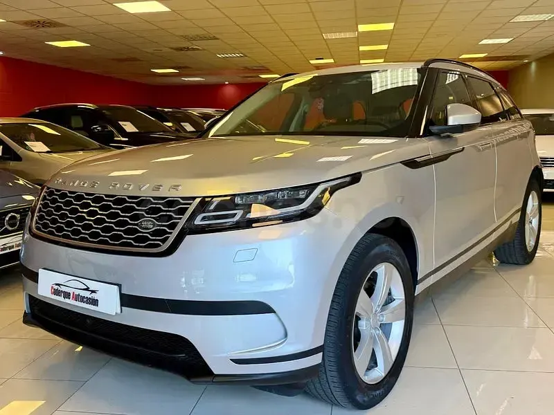 Usado Land Rover Range Rover Velar SE 180 CV (132 kW) 2017 Gris / plata SUV