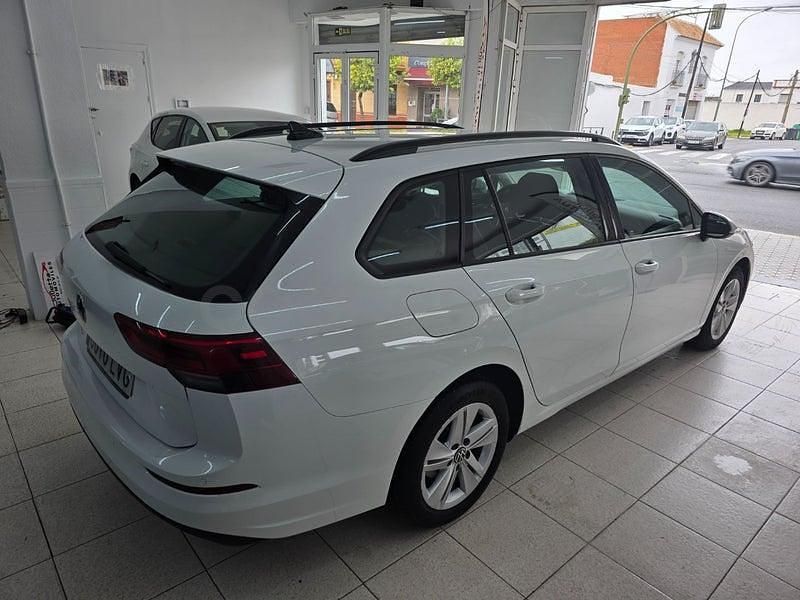 Usado VW Golf VIII 115 CV (84 kW) 2021 Blanco Familiar