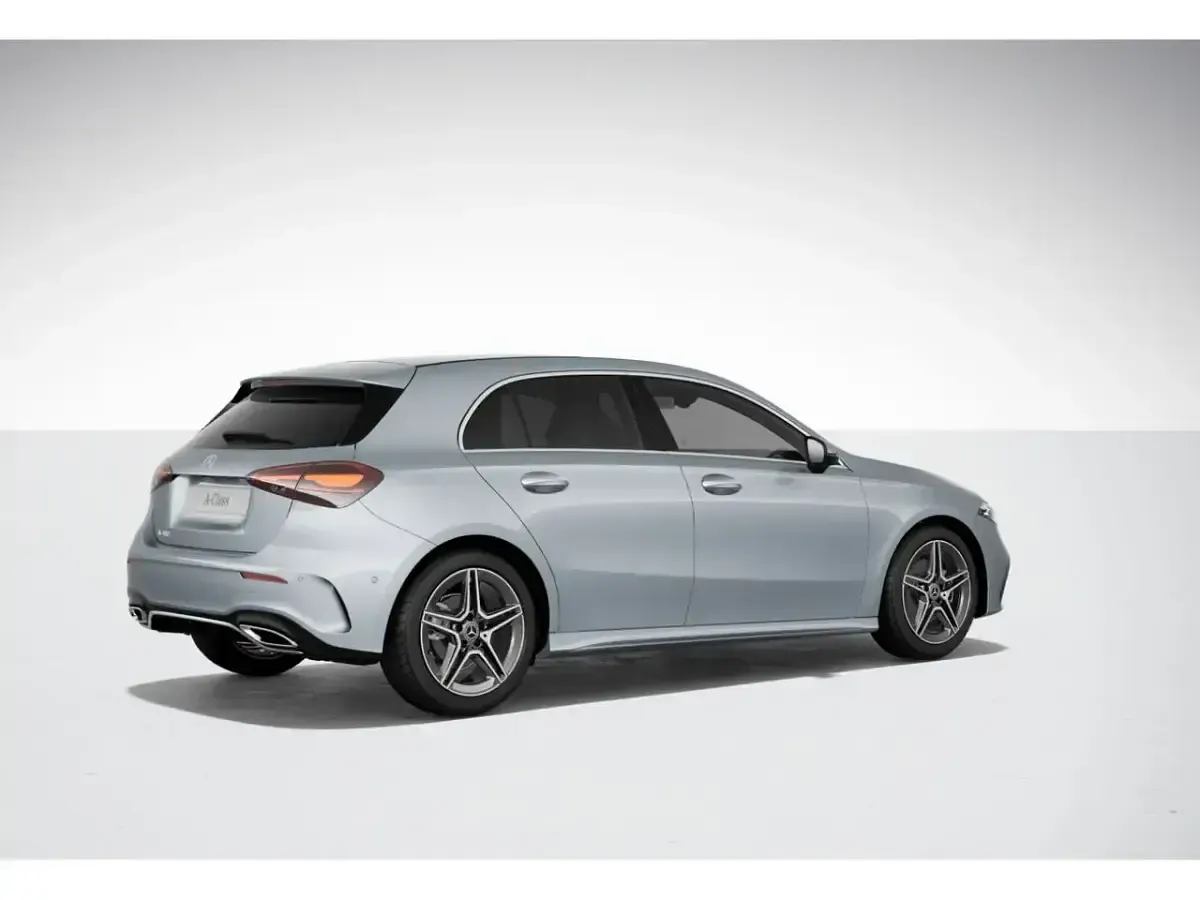 Usado Mercedes A180 Advanced 136 CV (100 kW) 2024 Gris