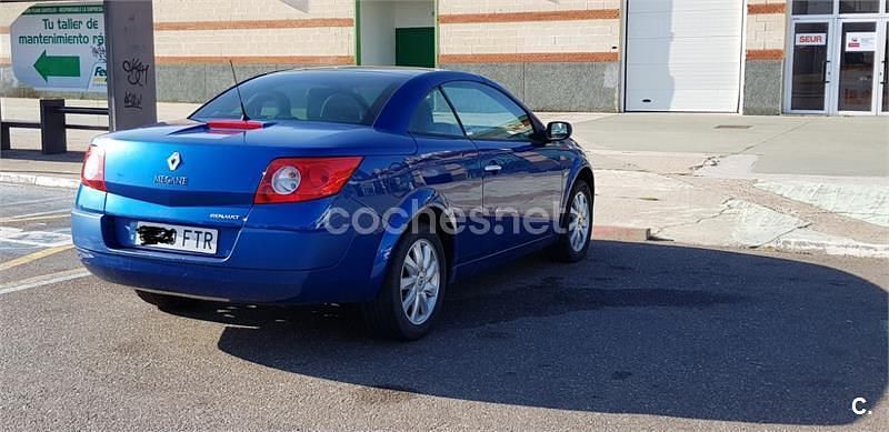 Usado Renault Mégane Cabriolet Authentique 110 CV (80 kW) 2007 Azul Descapotable