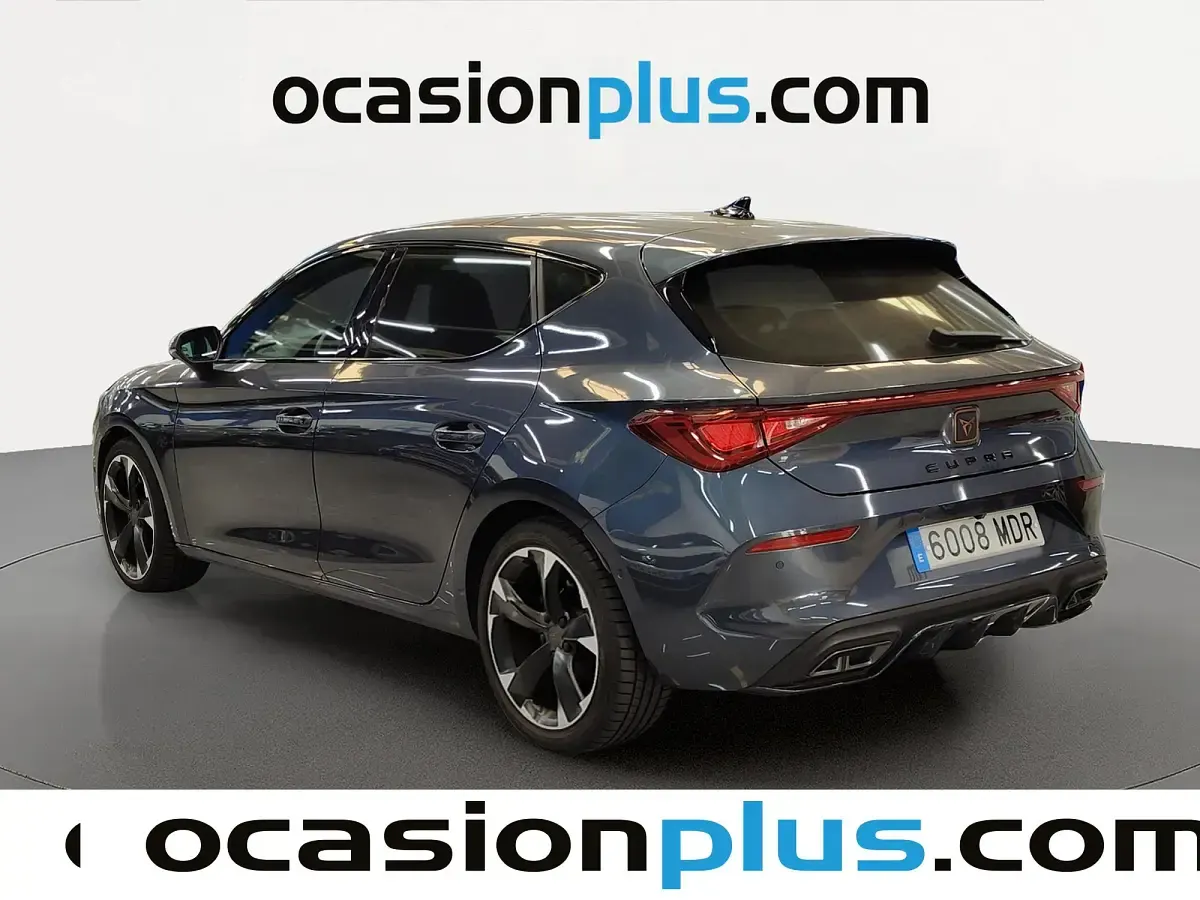 Usado Cupra Leon 150 CV (110 kW) 2023 Gris Utilitario