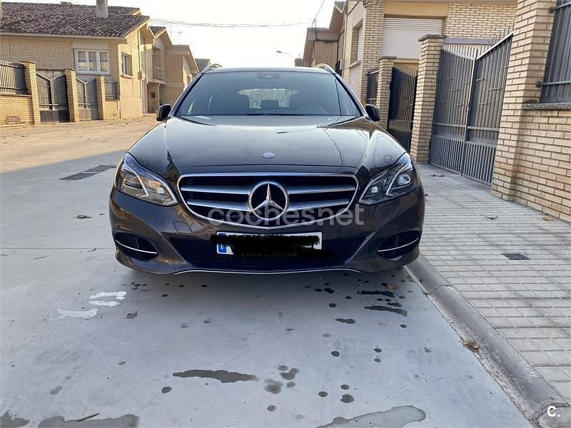 Usado Mercedes E220 Avantgarde 170 CV (125 kW) 2014 Marrón Familiar