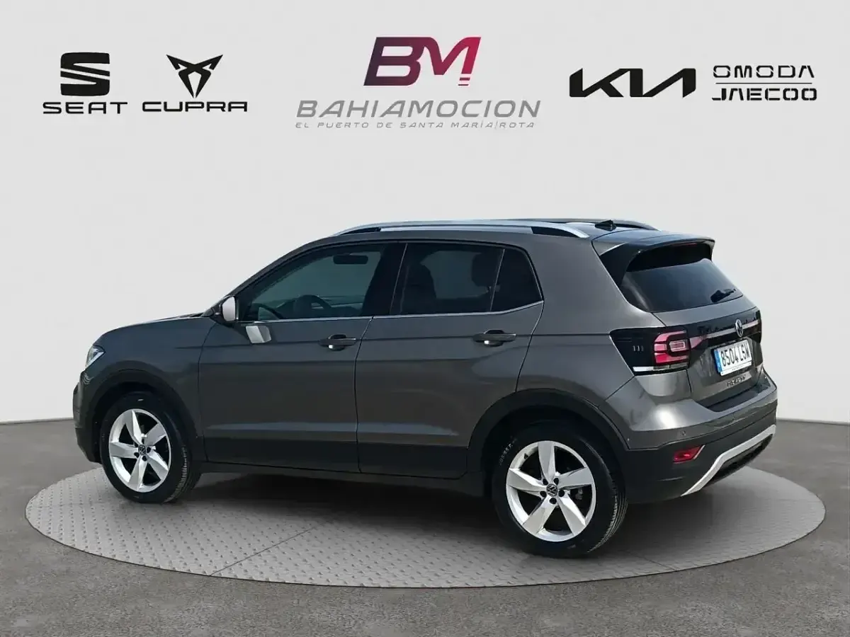 Usado VW T-Cross Sport 110 CV (80 kW) 2021 Gris SUV
