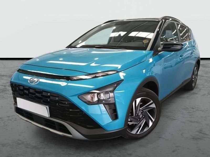 Usado Hyundai Bayon Blackline 100 CV (73 kW) 2023 Azul turquesa (techo negro) SUV