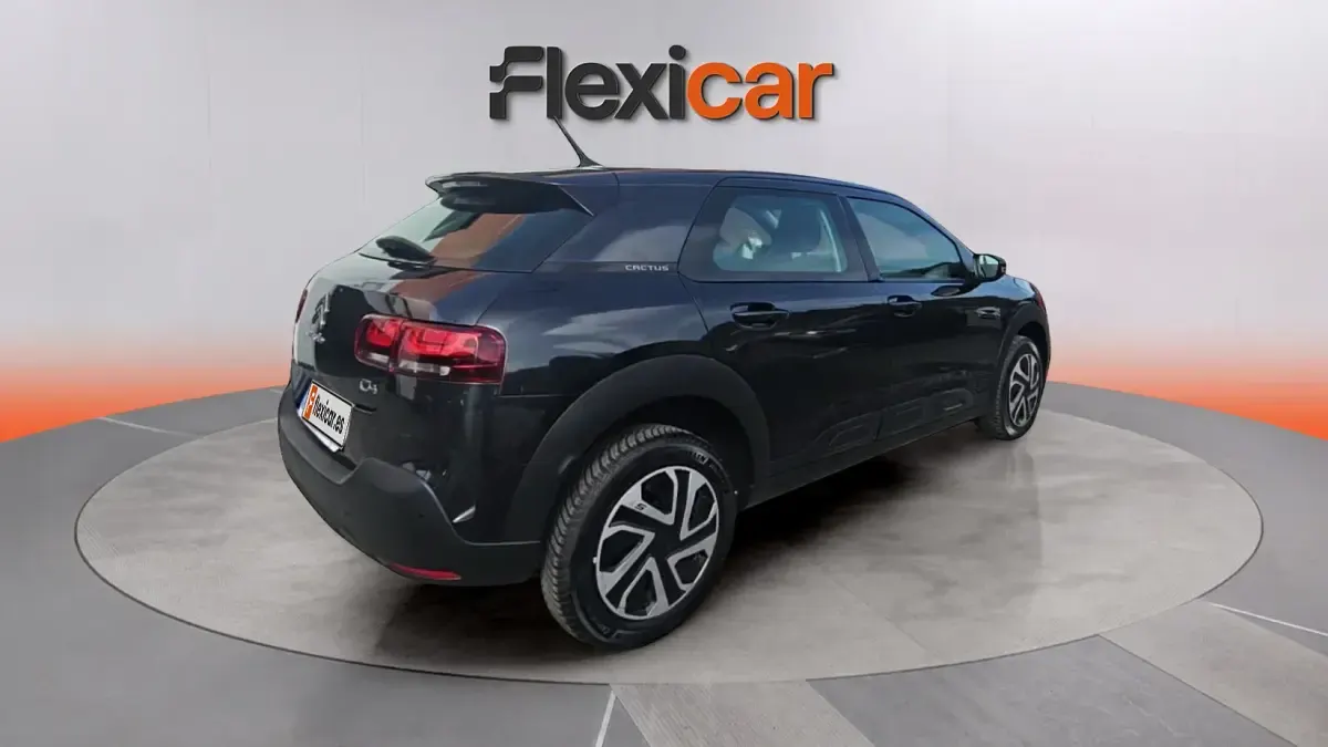 Begagnad Citroën C4 Cactus 102 HK (75 kW) 2020 Svart Halvkombi