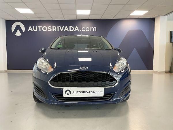 Usado Ford Fiesta Trend 75 CV (55 kW) 2016 Azul báltico (sólido) Utilitario