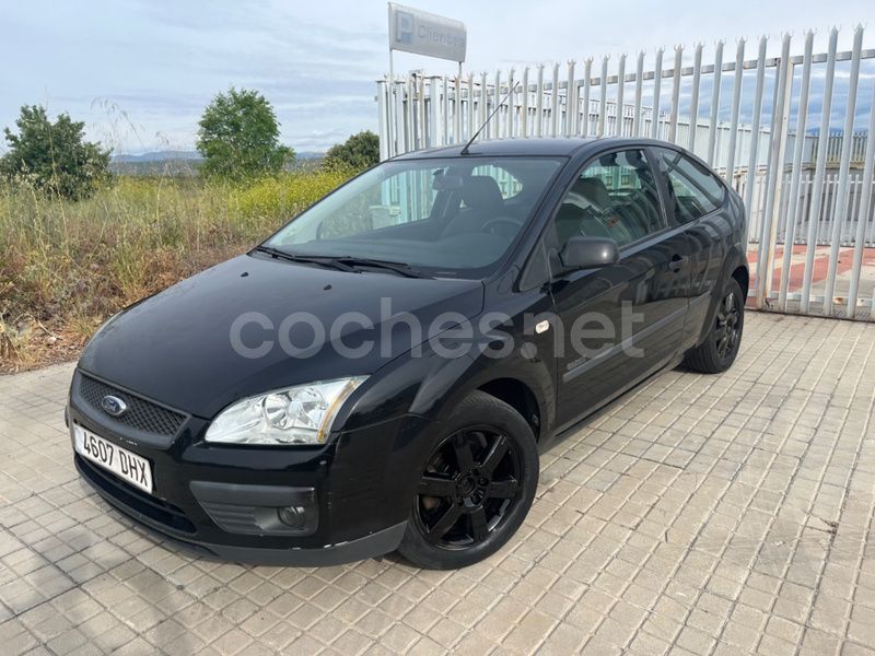 Negro Usado 2006 Ford Focus Sport Berlina | 4790 € (Un poco caro) - Imagen 1/4