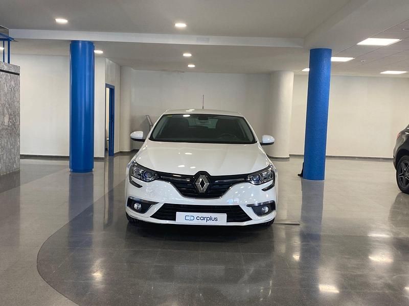 Usado Renault Mégane Cabriolet Life 90 CV (66 kW) 2017 Blanco glaciar (opaco) Descapotable