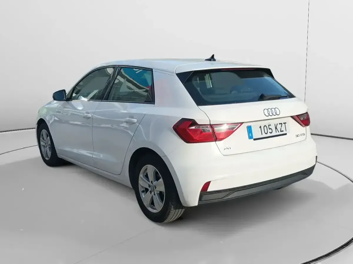 Usado Audi A1 Design 116 CV (85 kW) 2019 Rojo SUV