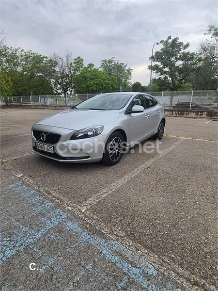 Occasion Volvo V40 R-Design Momentum 150 PK (110 kW) 2017 Grijs Sedan