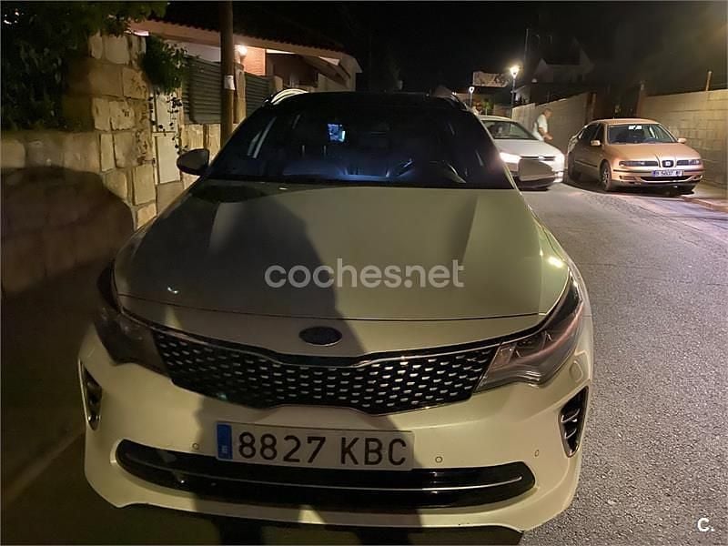 Usado Kia Optima GT-Line 141 CV (103 kW) 2017 Blanco Familiar