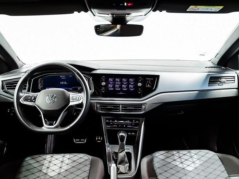 Usado VW Polo R-line 110 CV (80 kW) 2024 Azul Berlina