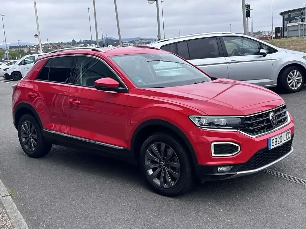 Usado VW T-Roc Sport 150 CV (110 kW) 2022 Rojo SUV