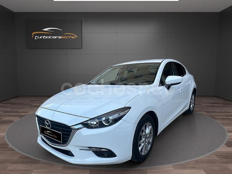 Usado Mazda 3 105 CV (77 kW) 2018 Blanco Berlina